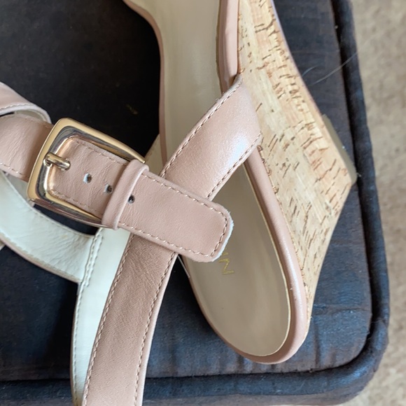 Nine West nude wedge sandals - Picture 10 of 16